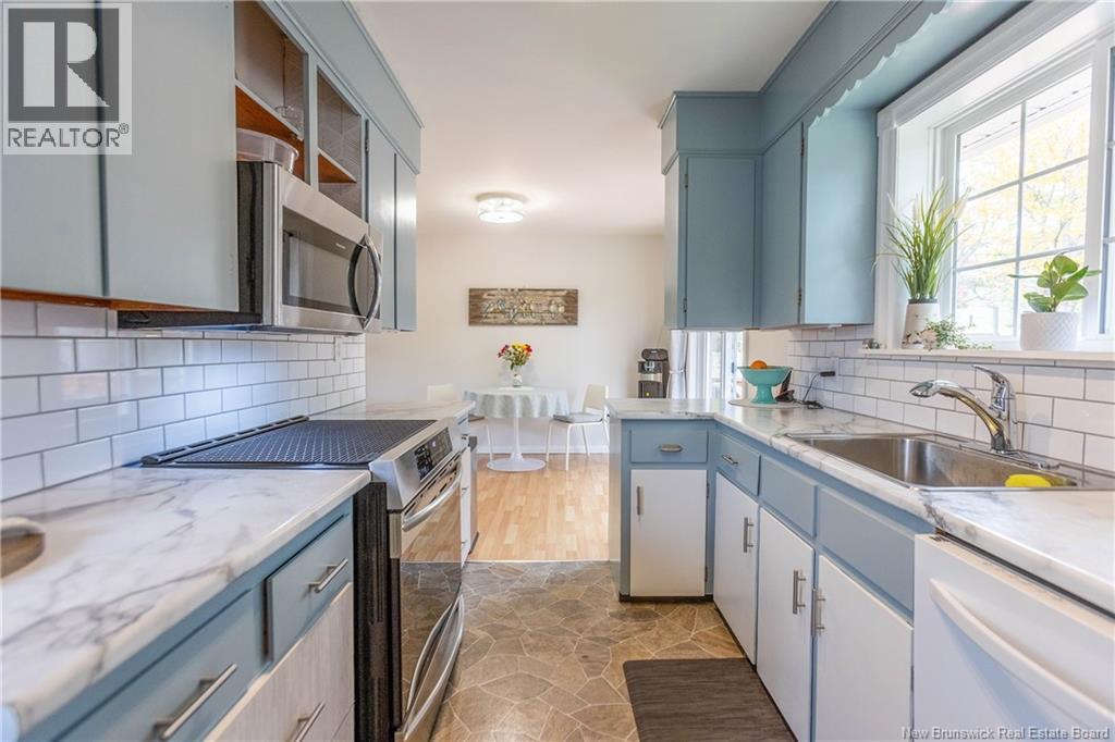 23 Bickerton Avenue - 15