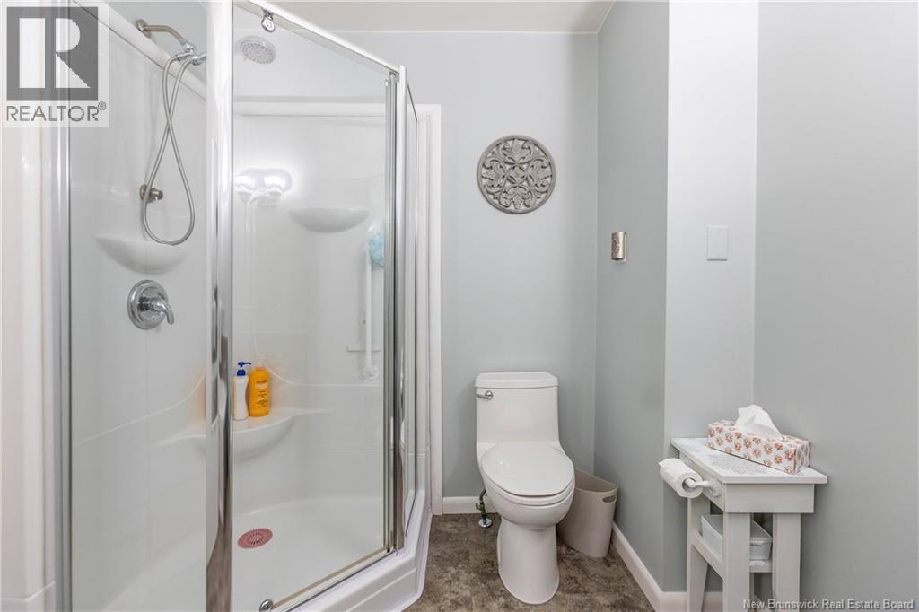 23 Bickerton Avenue - 18