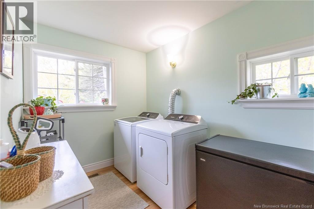23 Bickerton Avenue - 19