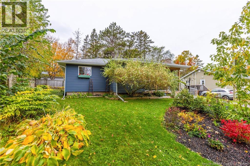 23 Bickerton Avenue - 2