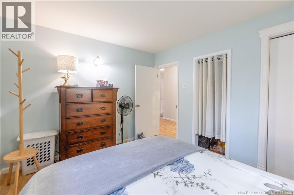 23 Bickerton Avenue - 22
