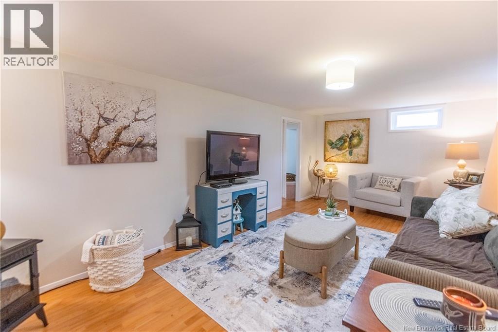23 Bickerton Avenue - 28