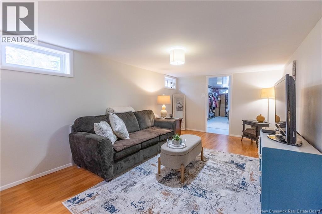 23 Bickerton Avenue - 29