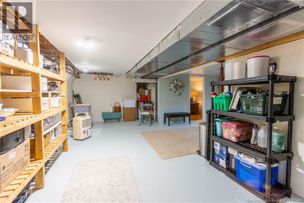 23 Bickerton Avenue - 34