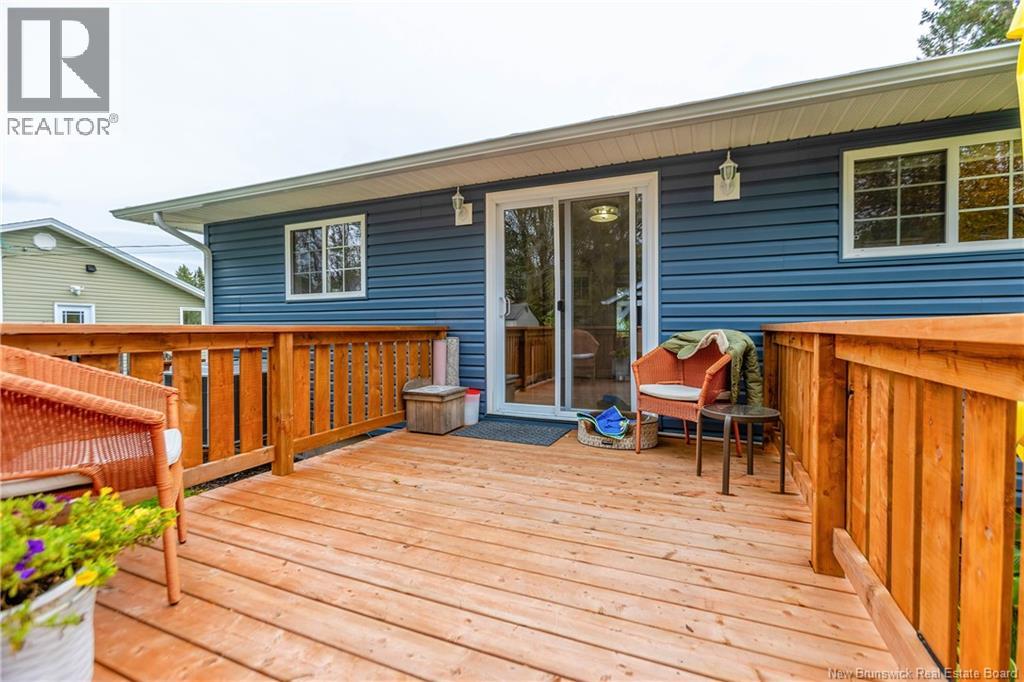 23 Bickerton Avenue - 35