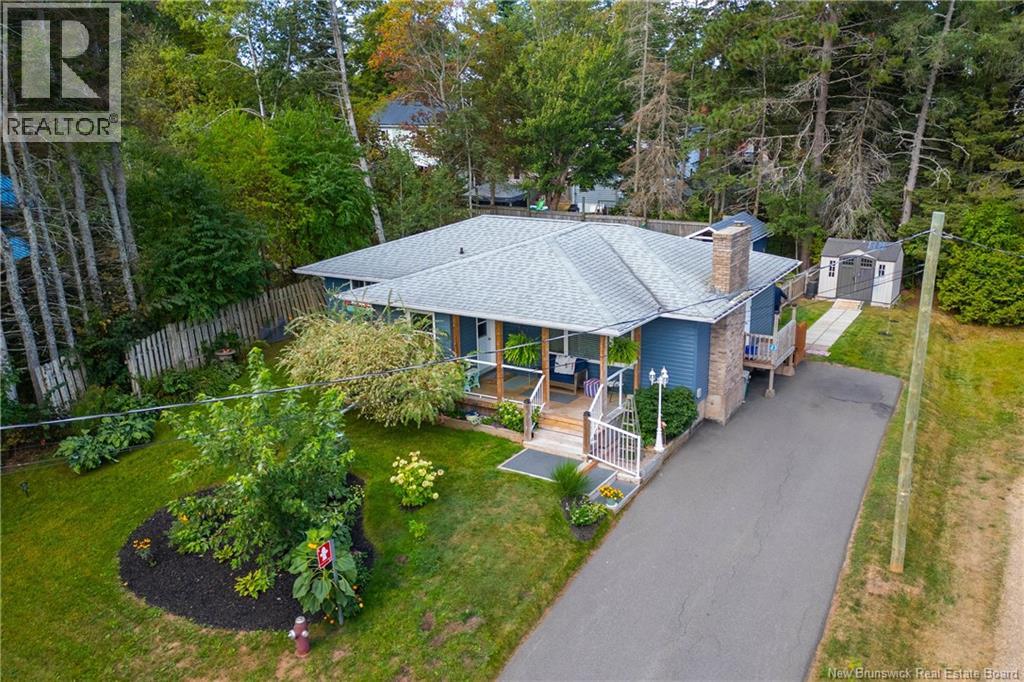 23 Bickerton Avenue - 40