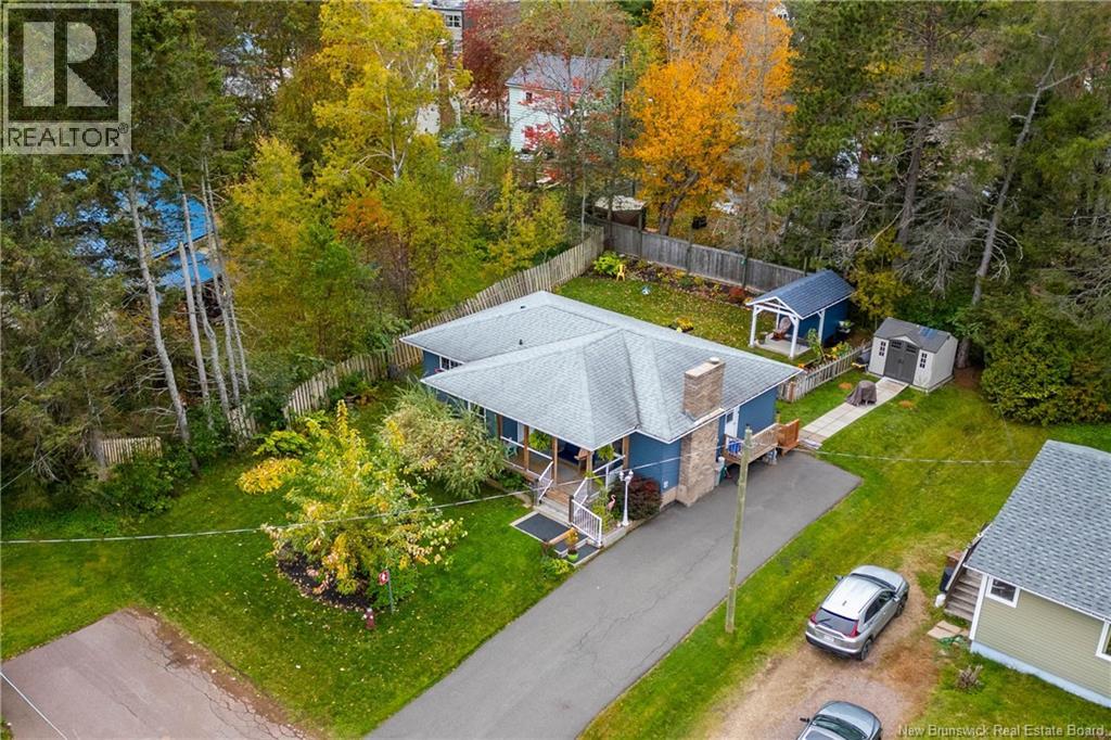 23 Bickerton Avenue - 42