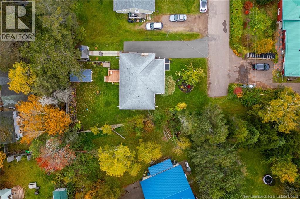 23 Bickerton Avenue - 44