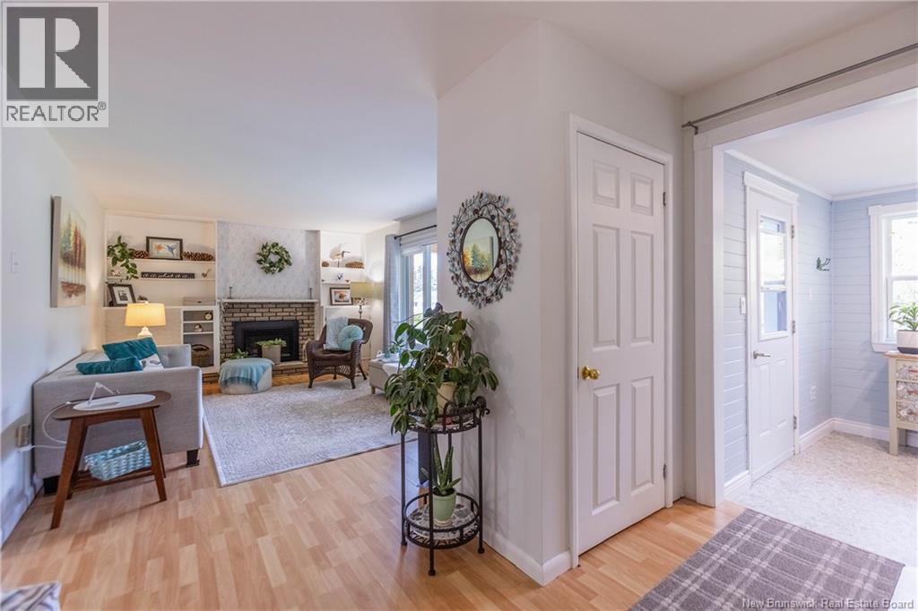 23 Bickerton Avenue - 6