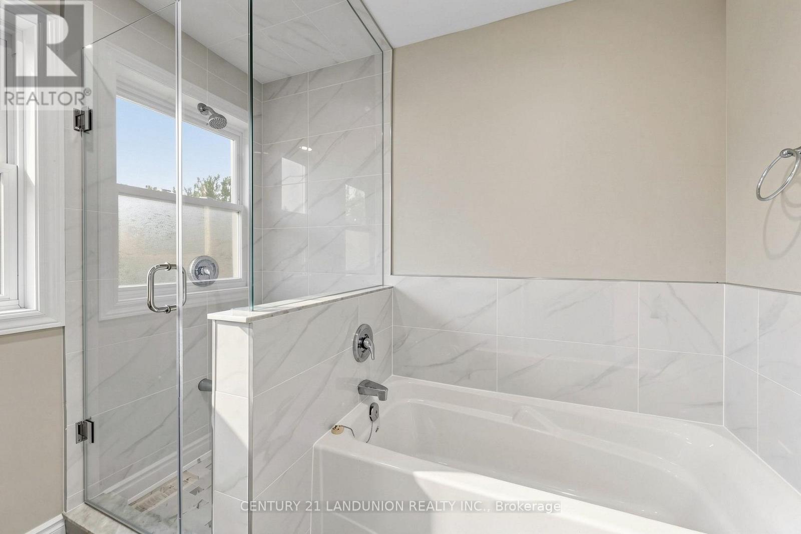 4223 Lastrada Heights — photo 24