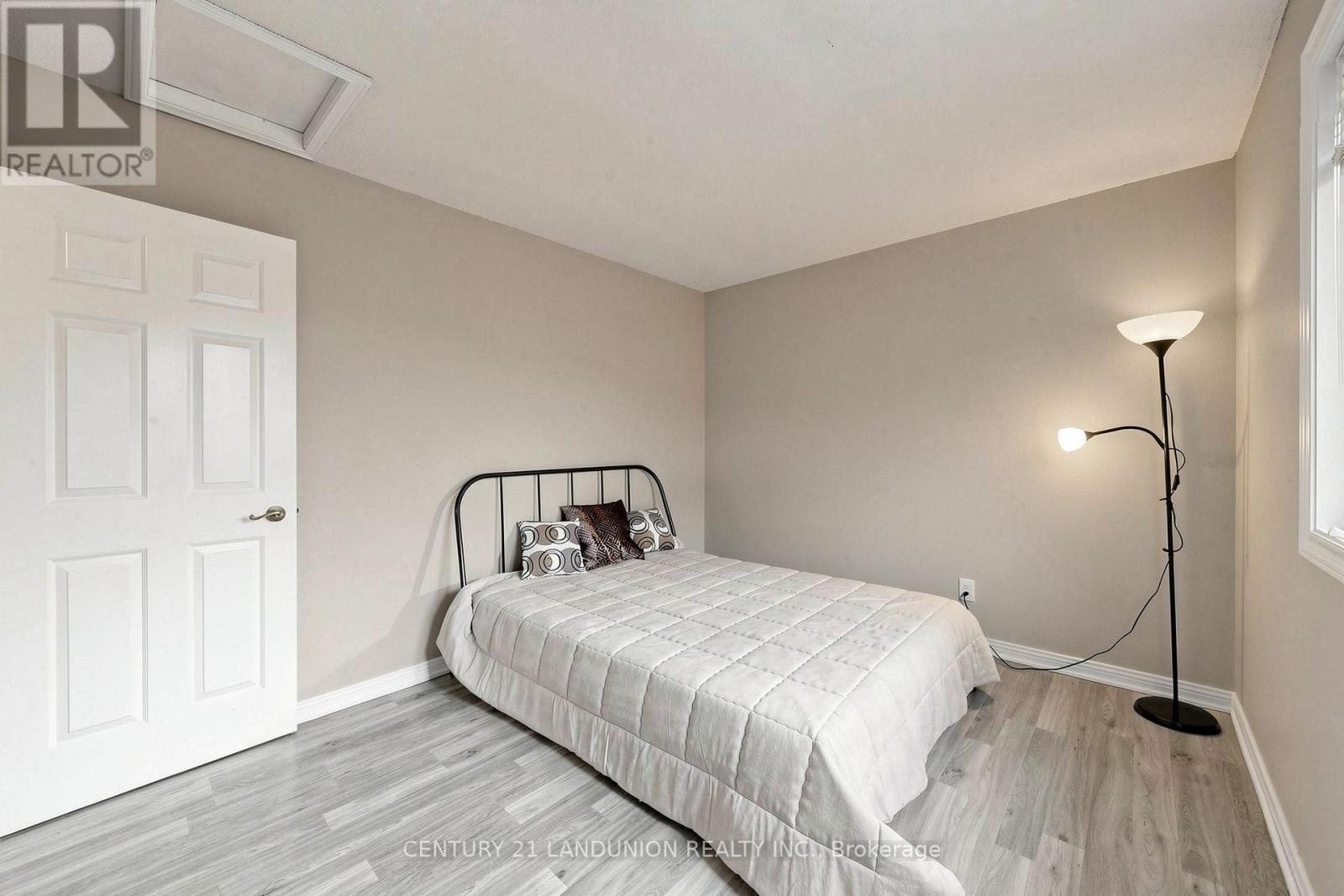 4223 Lastrada Heights — photo 26