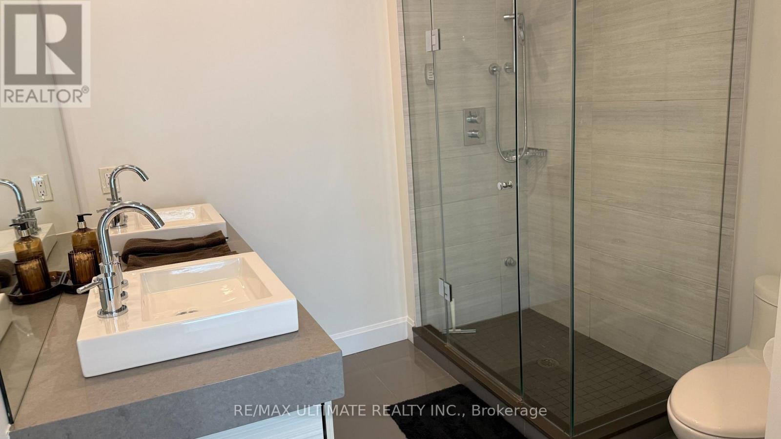 33 Shore Breeze Drive — photo 14