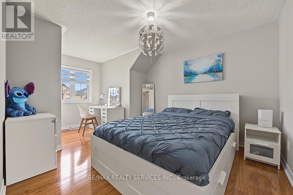 30 Naperton Drive — photo 30