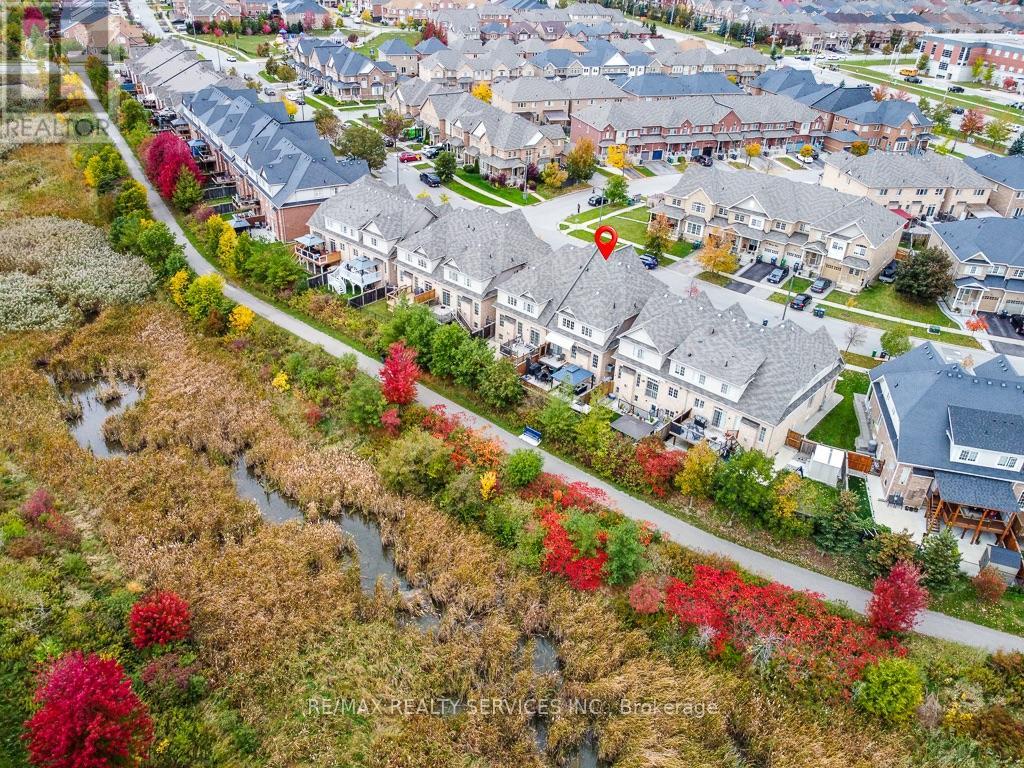30 NAPERTON DRIVE - 40