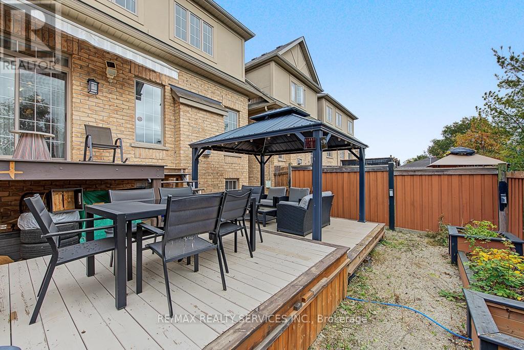 30 Naperton Drive — photo 41