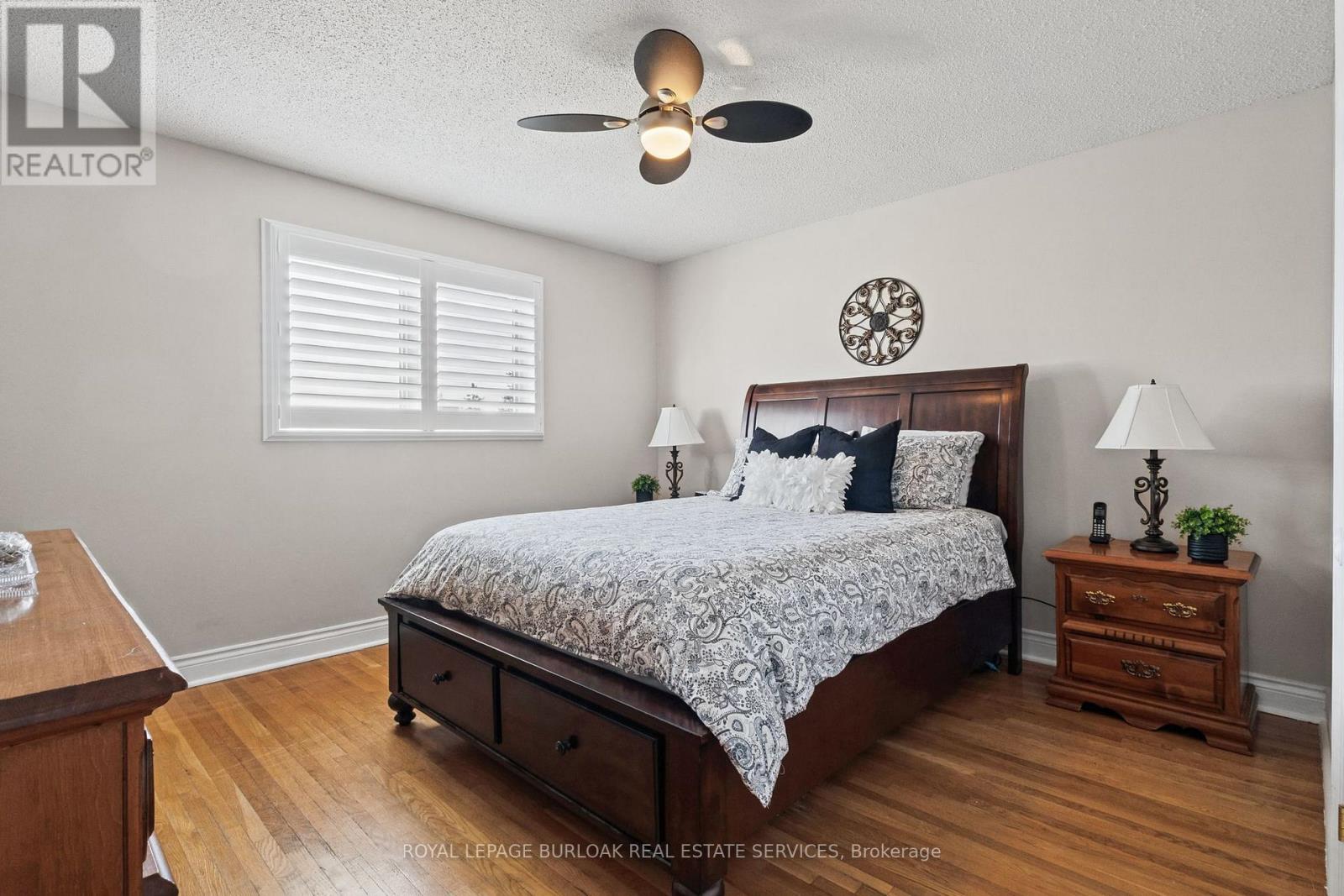 3974 Midhurst Lane — photo 15