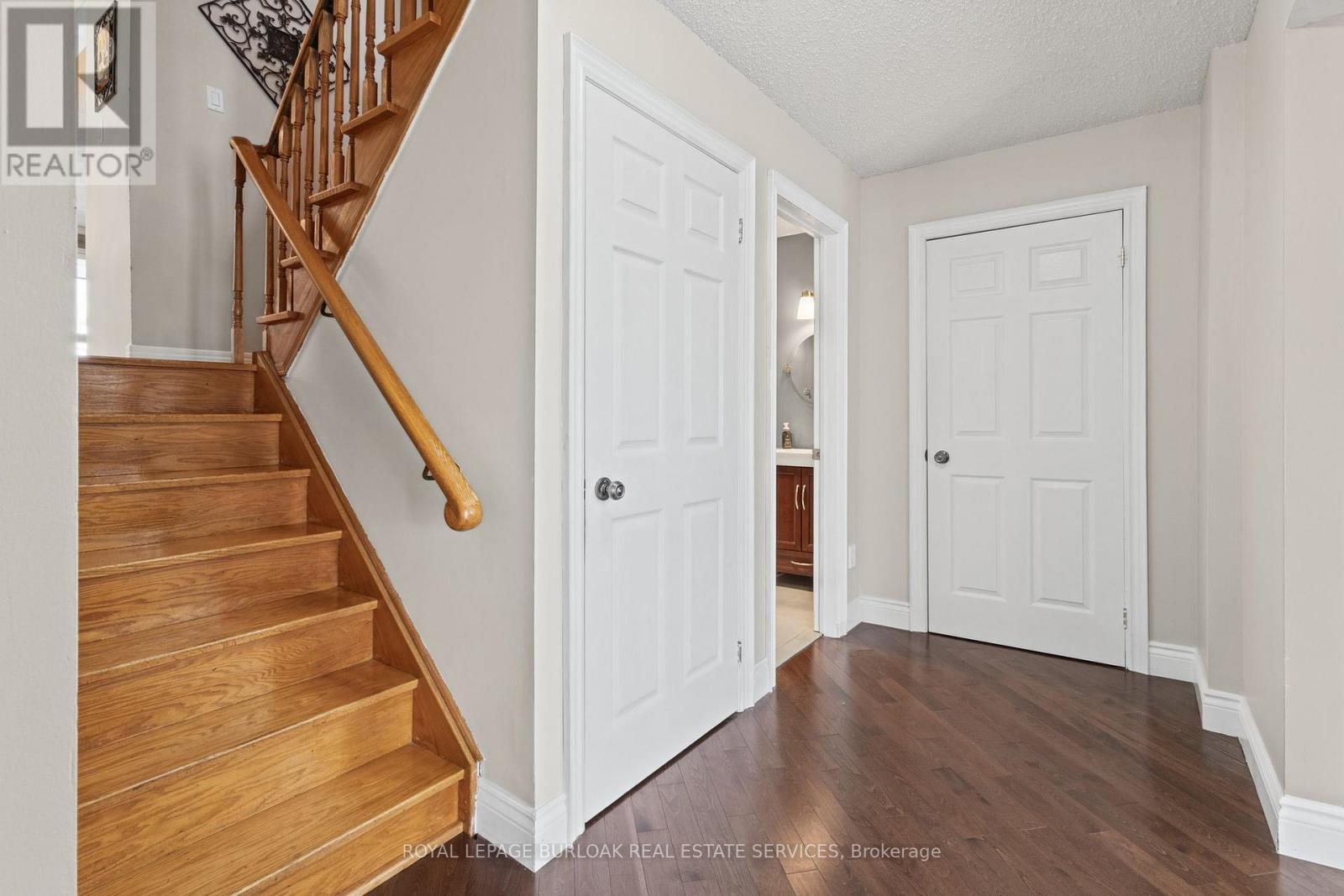 3974 Midhurst Lane — photo 19