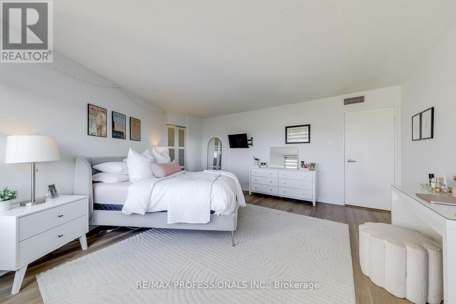 #1401 1300 BLOOR STREET - Image 22