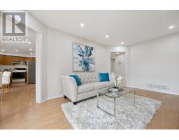 Bedroom 3 - 4912 Roseglen Court, Mississauga, ON L5V1K8 Photo 10