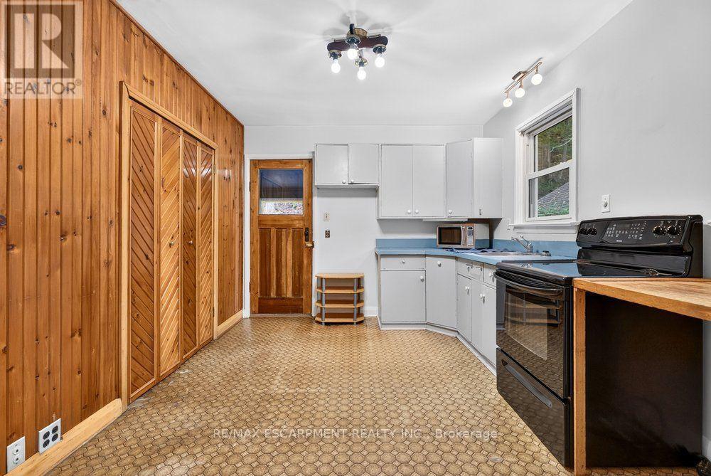 Photo of 1301 HIDDEN VALLEY ROAD