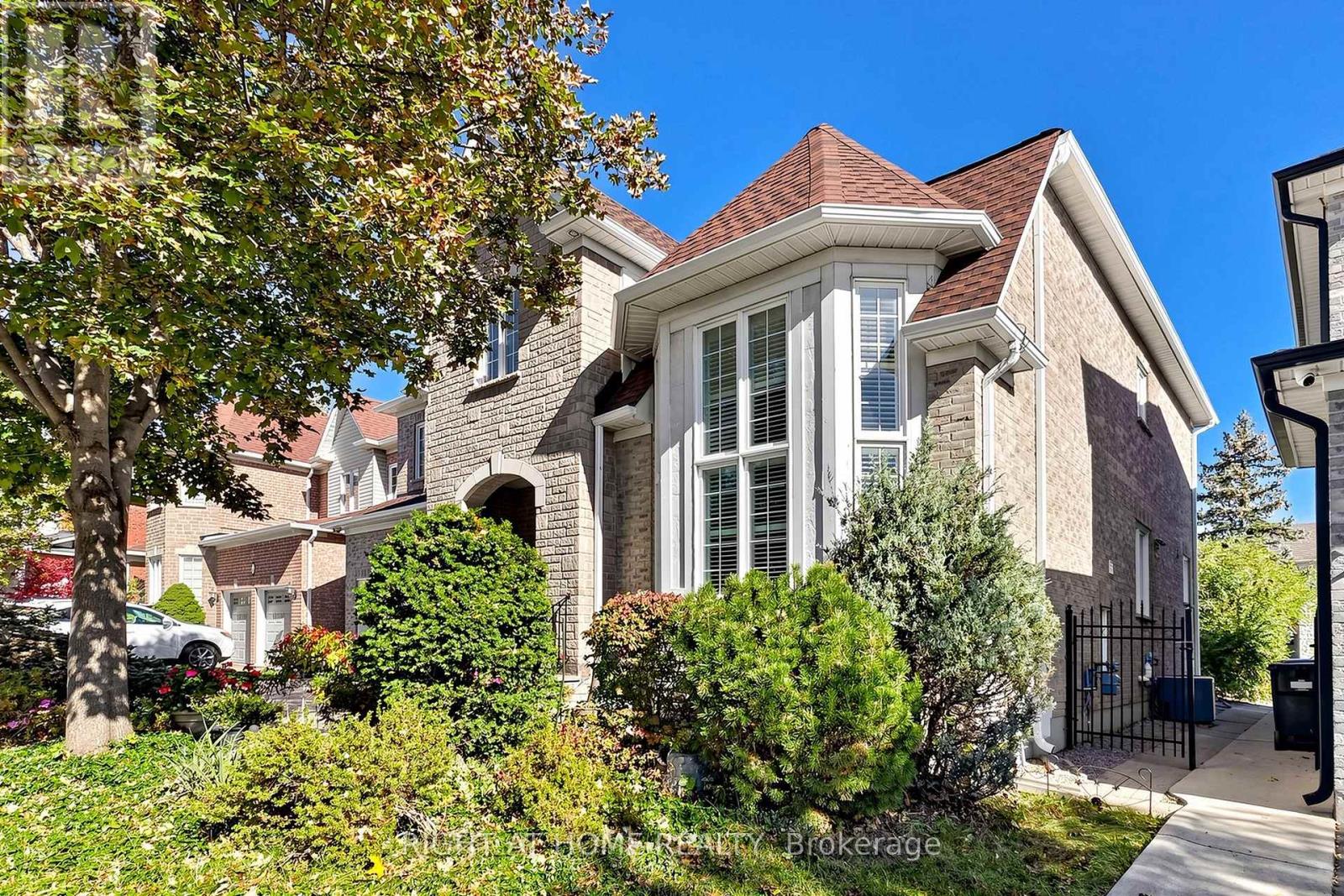 58 Treeline Boulevard, Brampton, ON photo 3