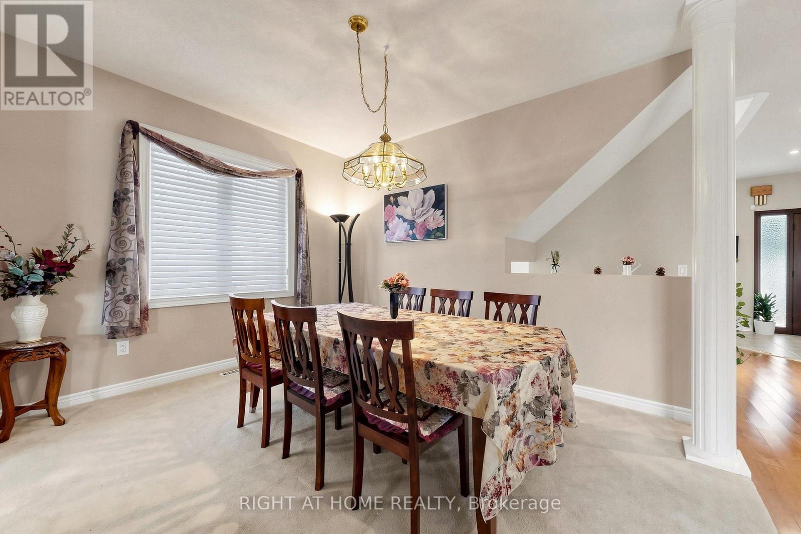 58 Treeline Boulevard, Brampton, ON photo 9