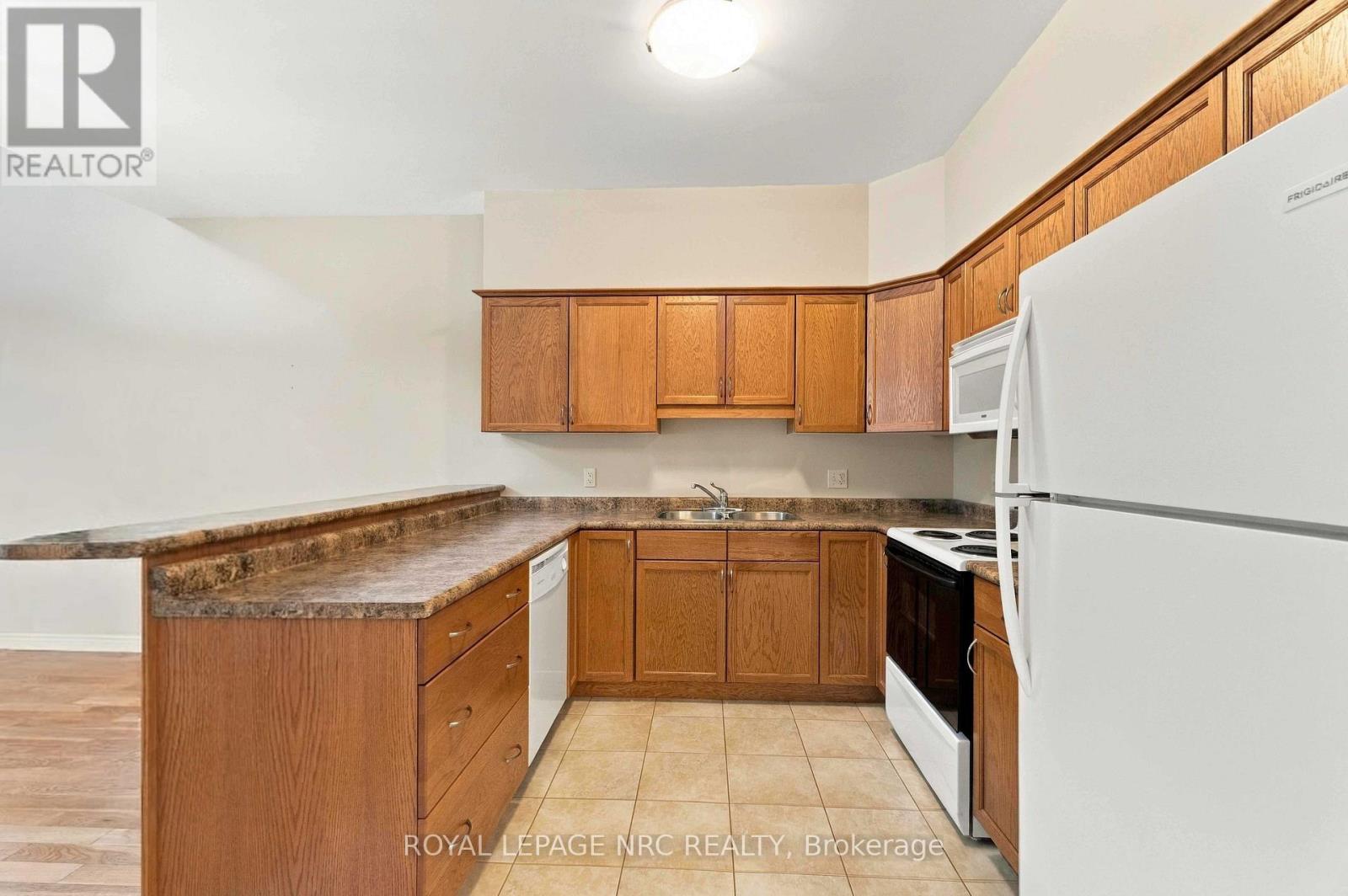 82 Maple Street — photo 14