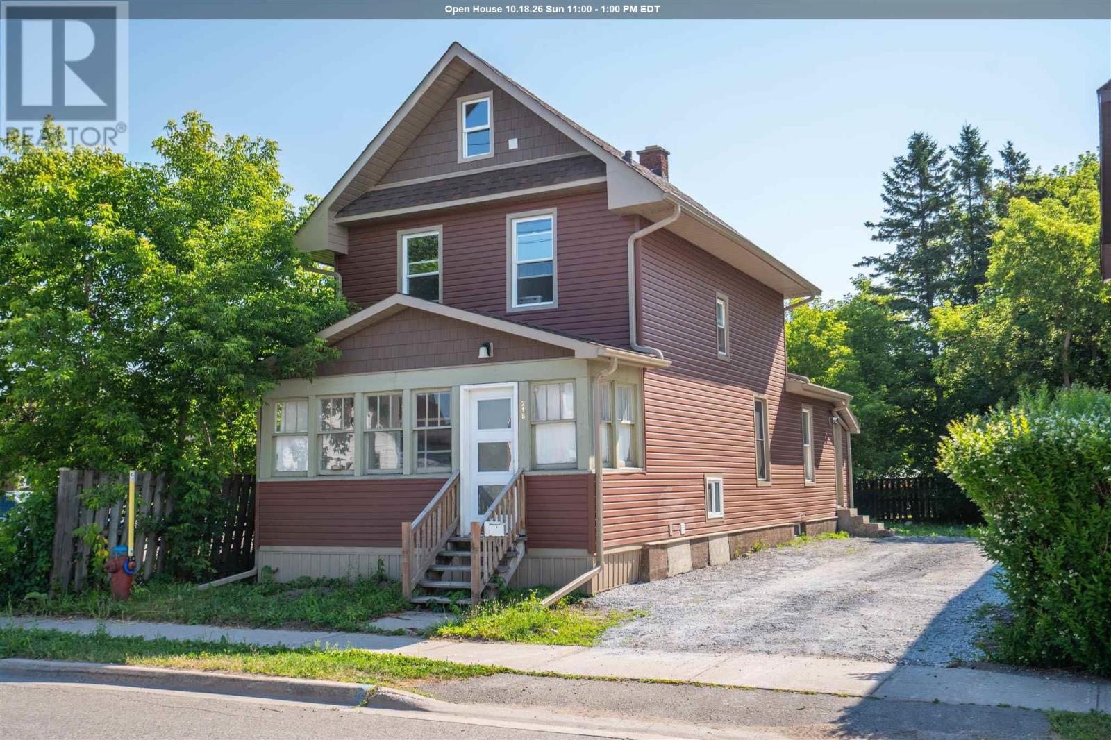 216 Goulais Ave