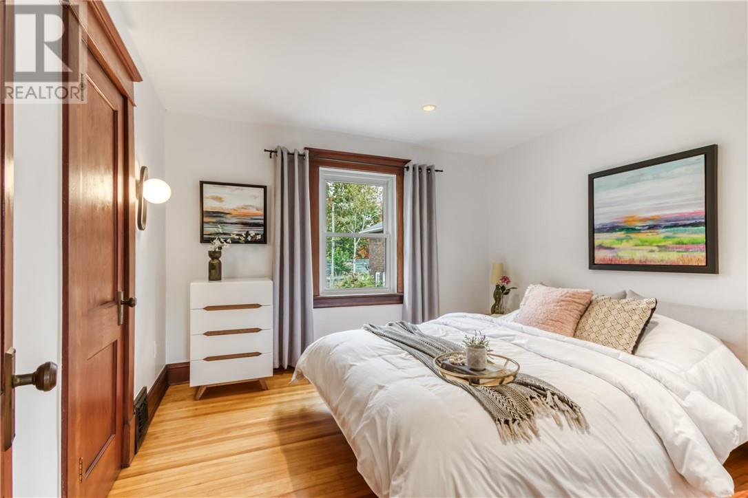 54 Bloor Street - 14