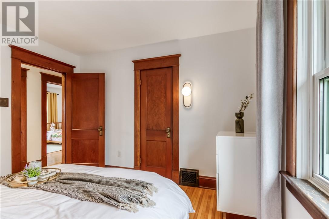 54 Bloor Street - Image 15