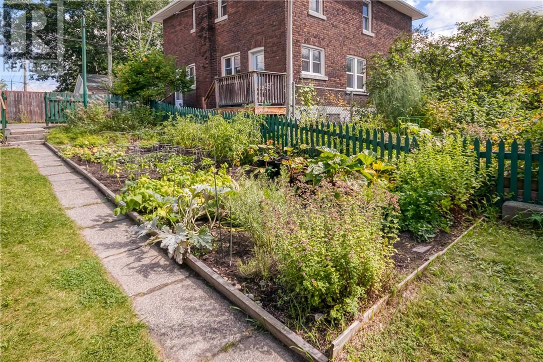 54 Bloor Street - 36
