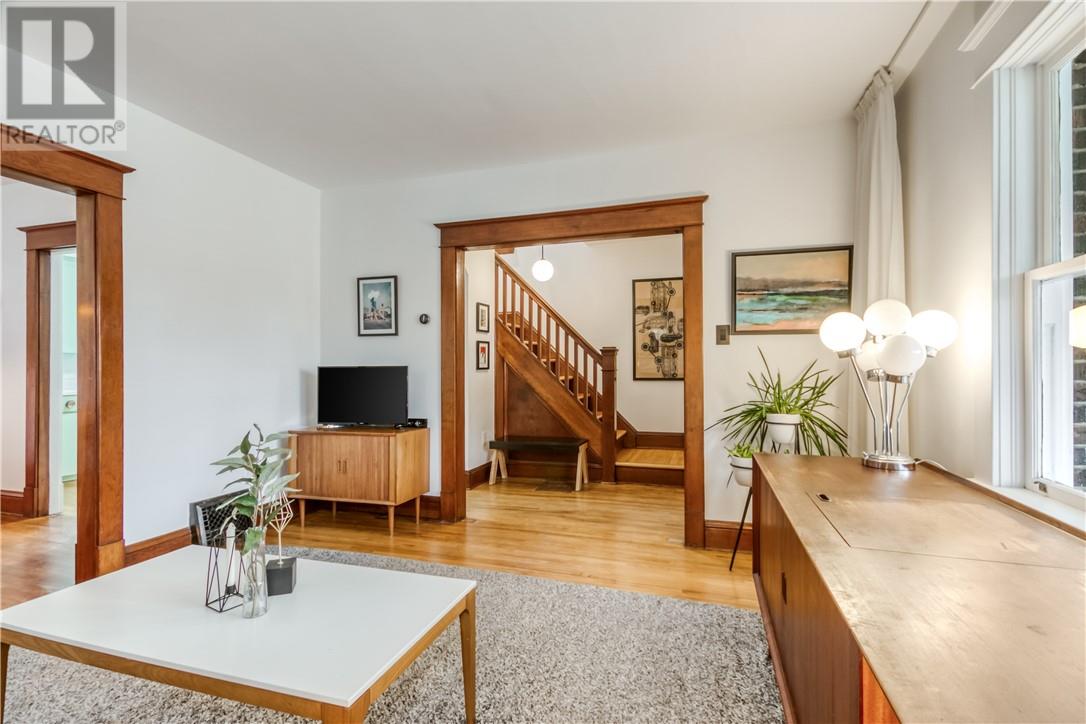 54 Bloor Street - Image 5