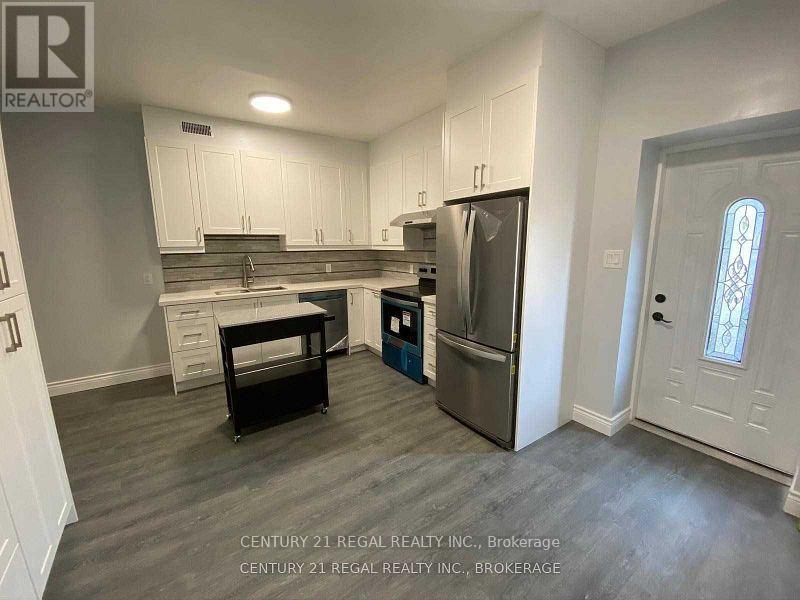 246 Spadina Avenue — photo 14
