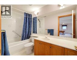 11 Prominence Point Sw, Calgary, AB T3H3E8 Photo 32