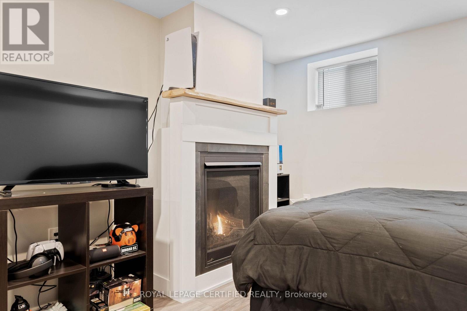 247 Grove Street East — photo 31