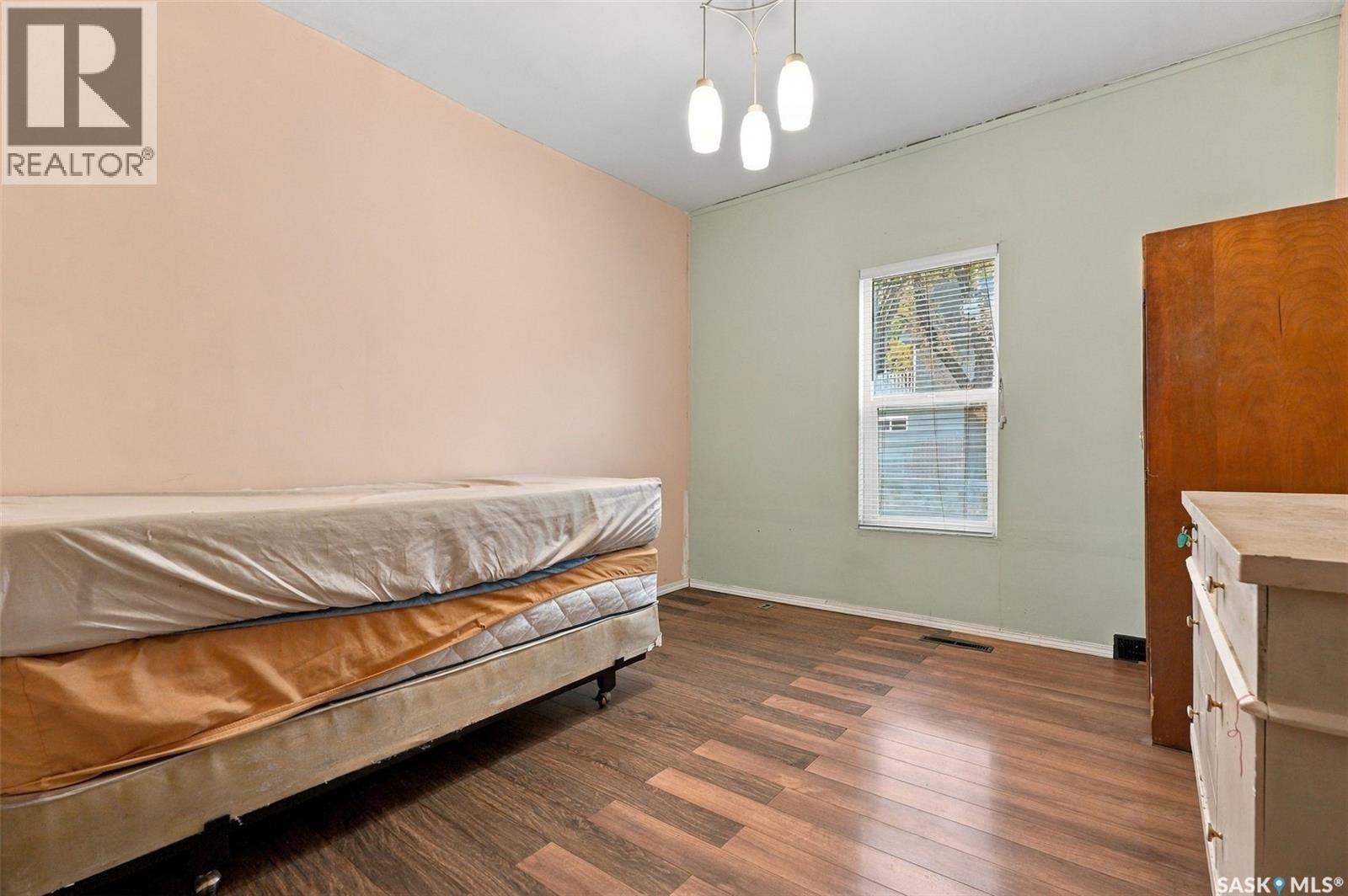 741 H AVENUE S - 17