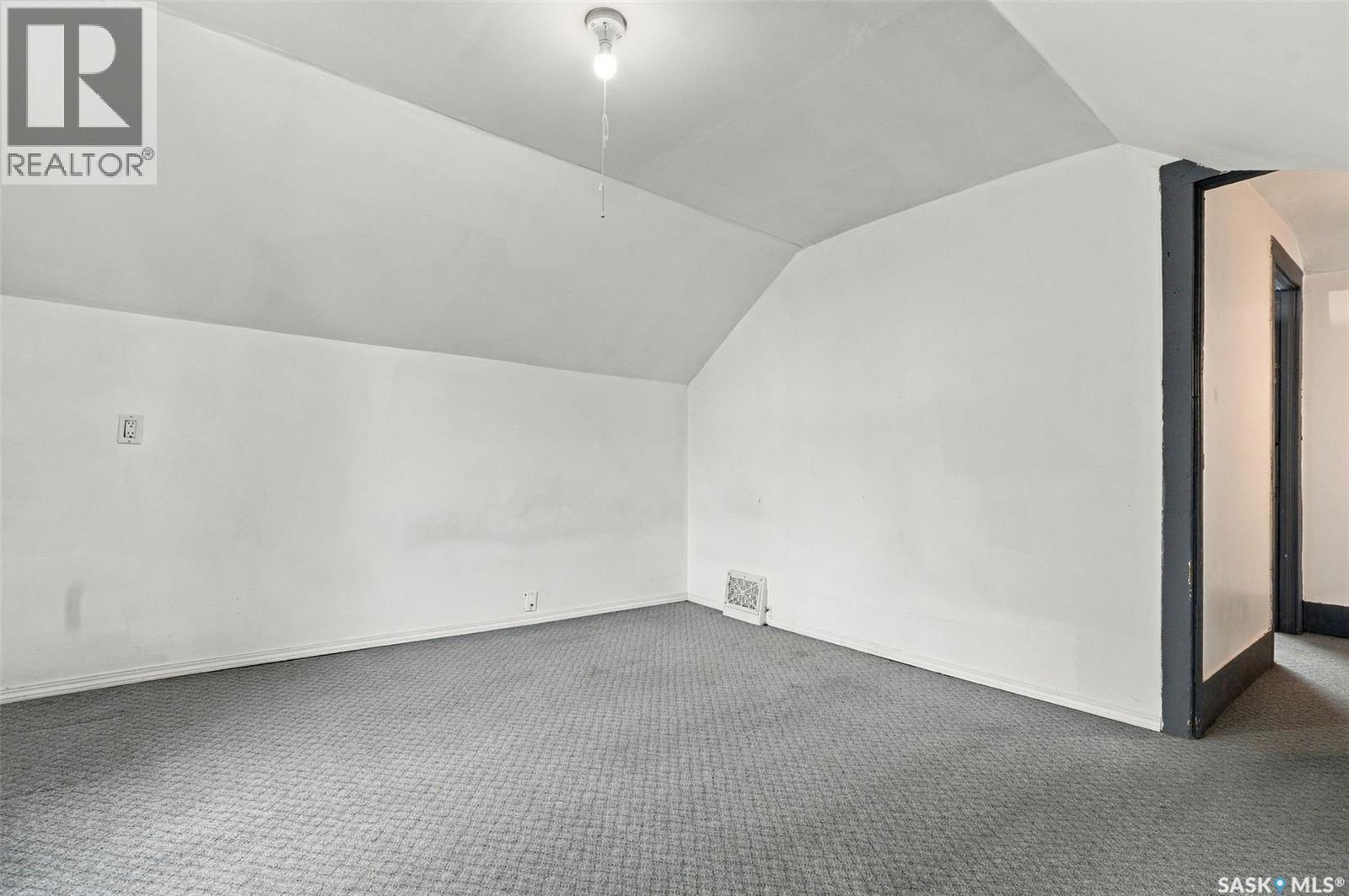 741 H AVENUE S - 25