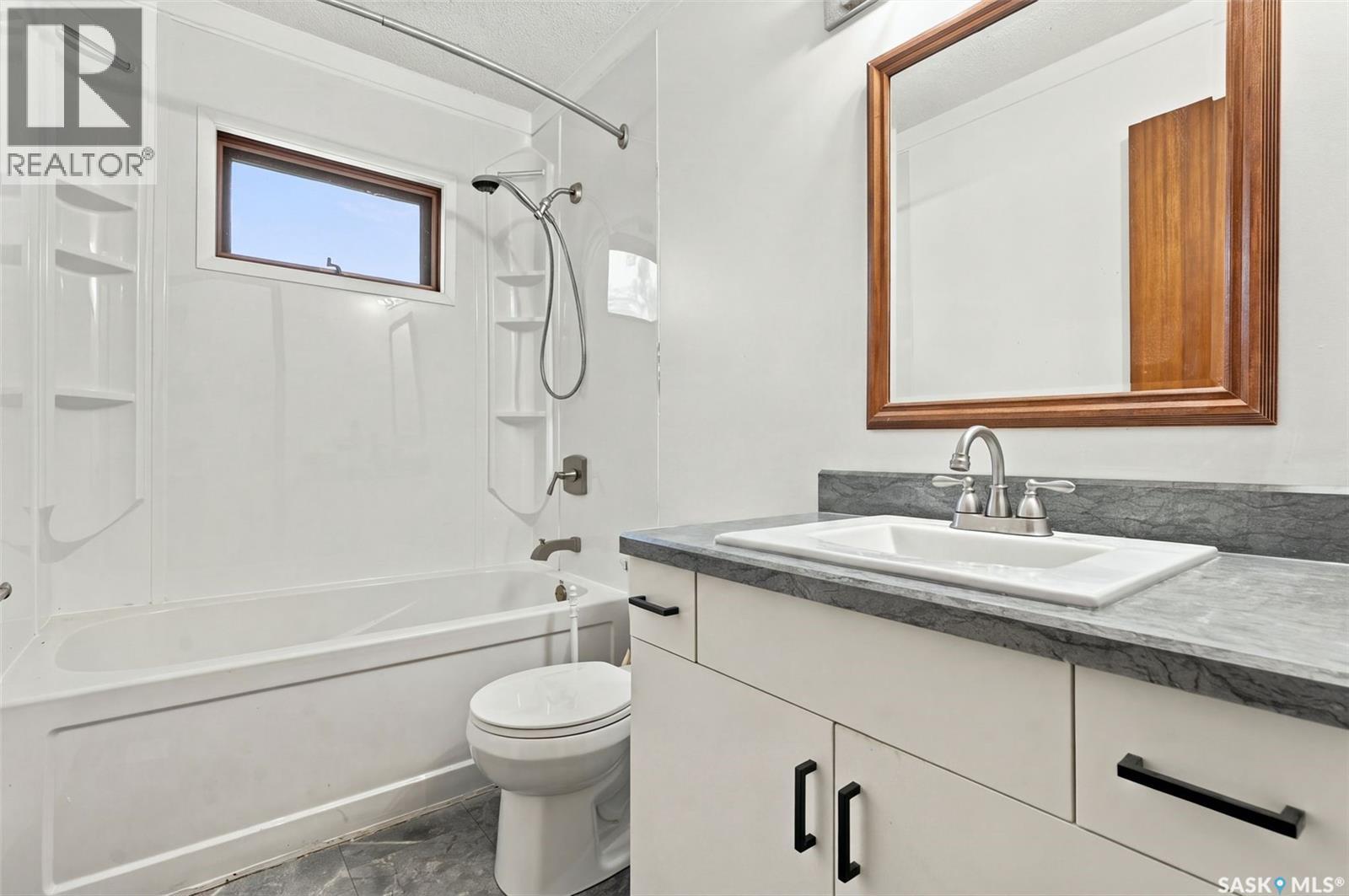 305 3rd AVENUE - 20