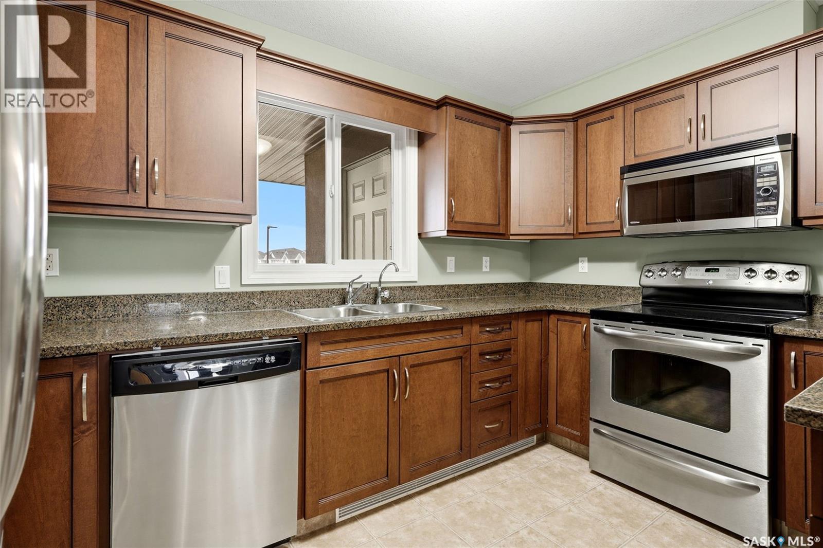 #208 3850 Haughton ROAD E - 11