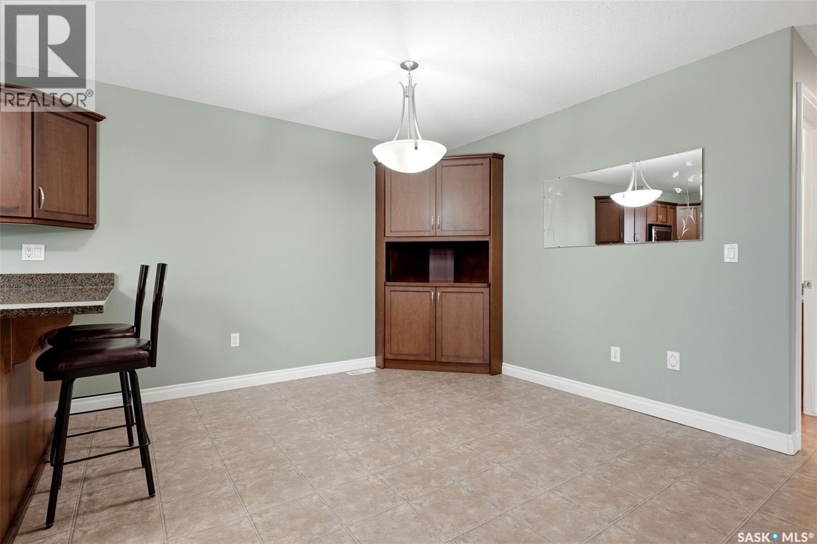 #208 3850 Haughton ROAD E - 14