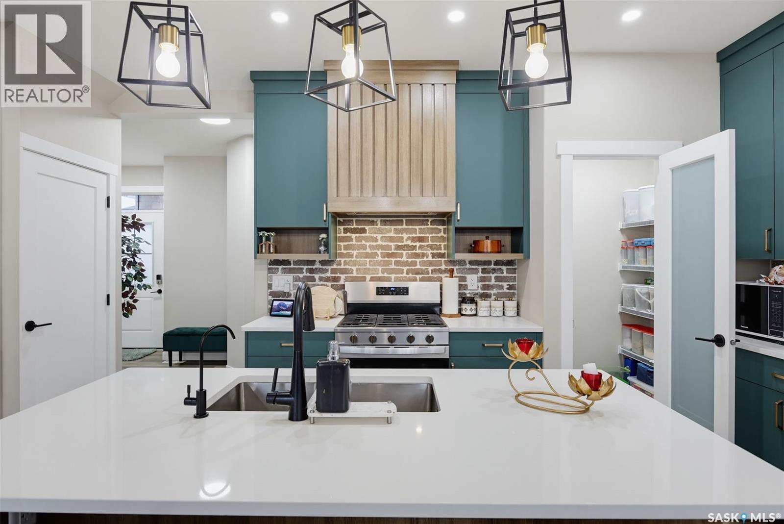 334 Myles Heidt LANE - 10