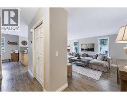 75 Cedarwood Lane Sw, Calgary, AB T2W6J3 Photo 17