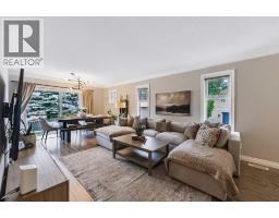 4pc Bathroom - 75 Cedarwood Lane Sw, Calgary, AB T2W6J3 Photo 6