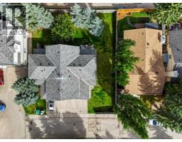 75 Cedarwood Lane Sw, Calgary, AB T2W6J3 Photo 33