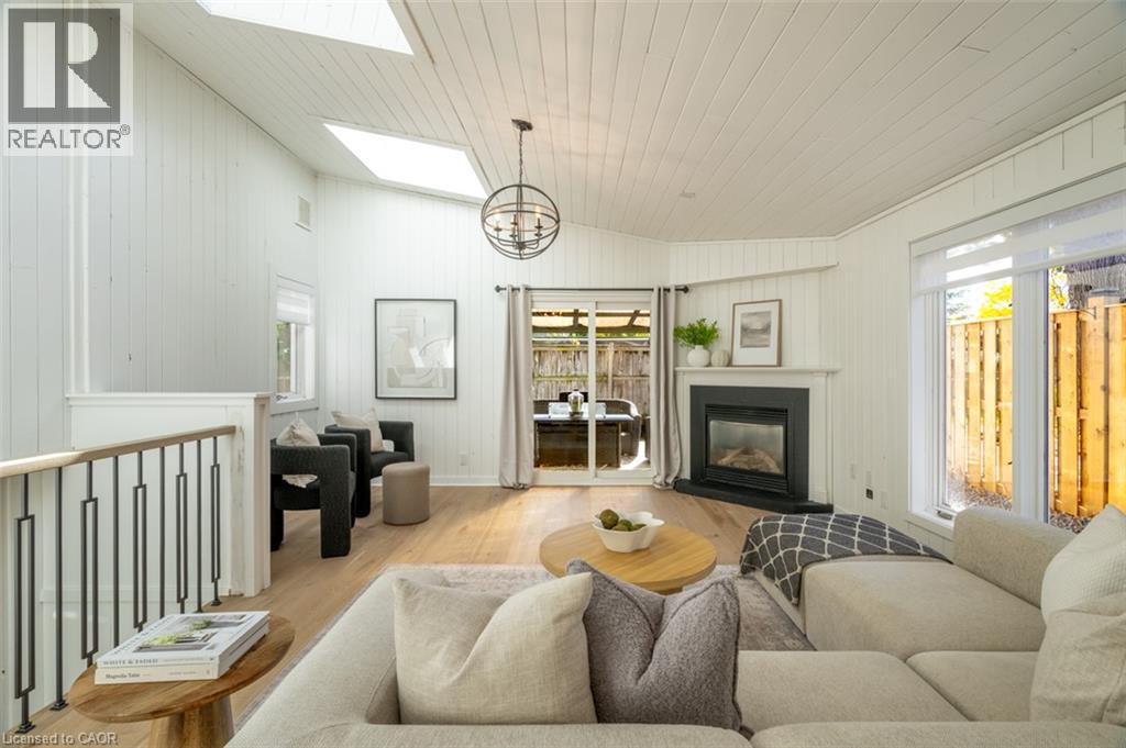 582 Strathcona Court — photo 23