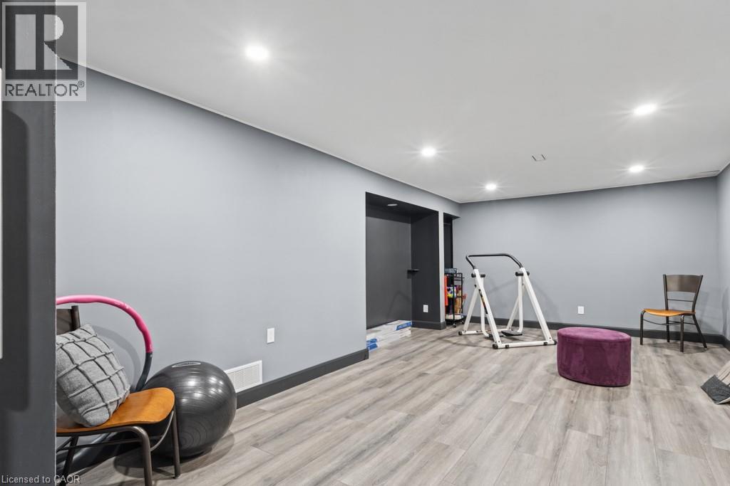 1247 Nottingham Avenue — photo 30