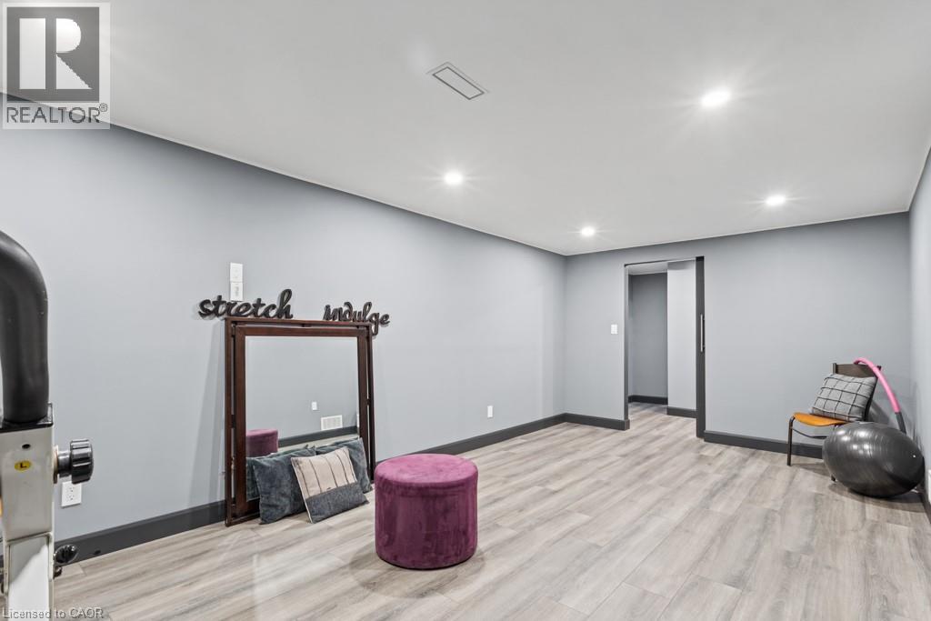 1247 Nottingham Avenue — photo 33