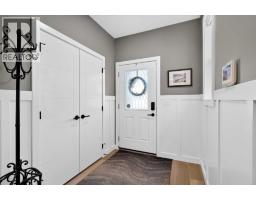 1201, 15 Coopersfield Link SW - photo 4