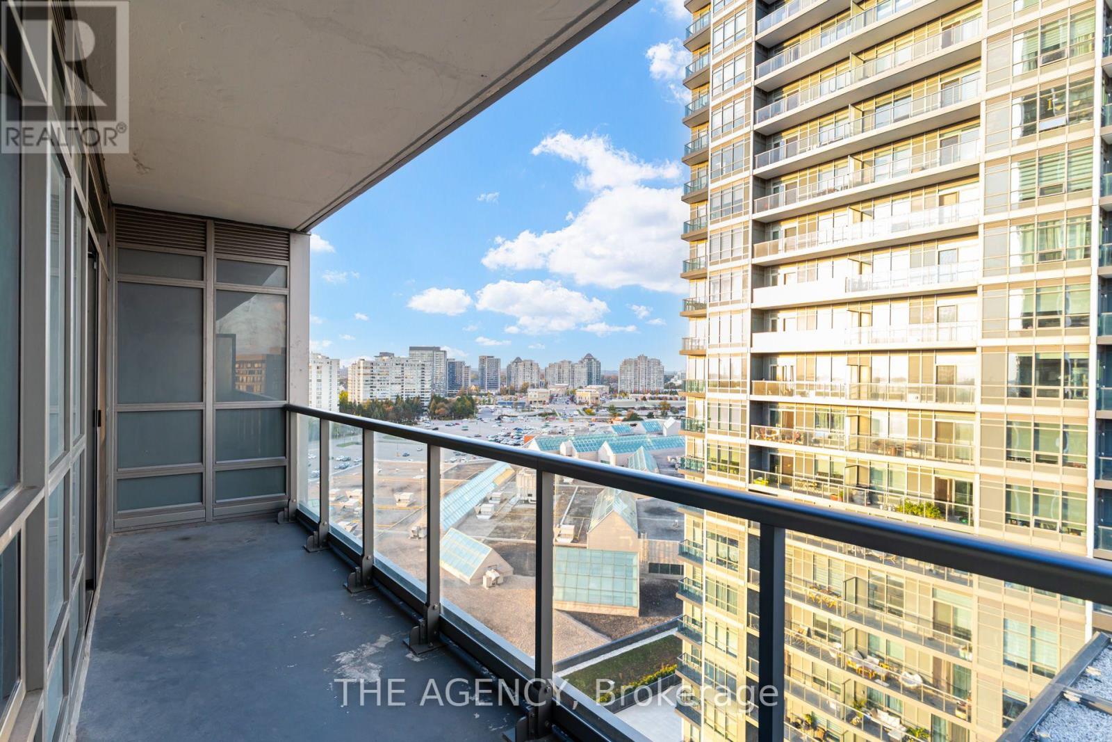 30 Upper Mall Way — photo 20