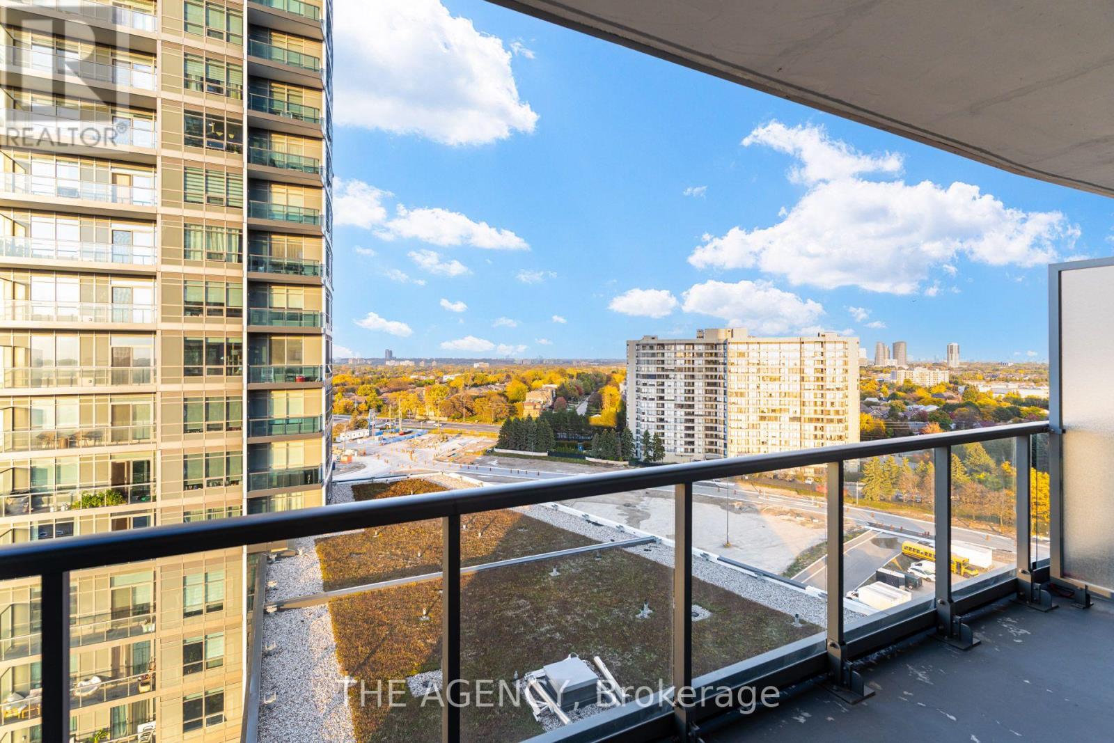 30 Upper Mall Way — photo 22